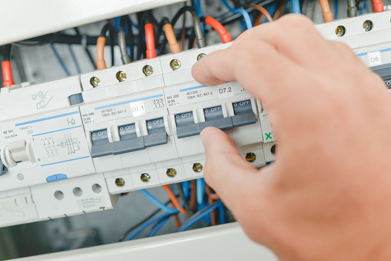 Elektro­installation bei WIN-TEC in Pressath